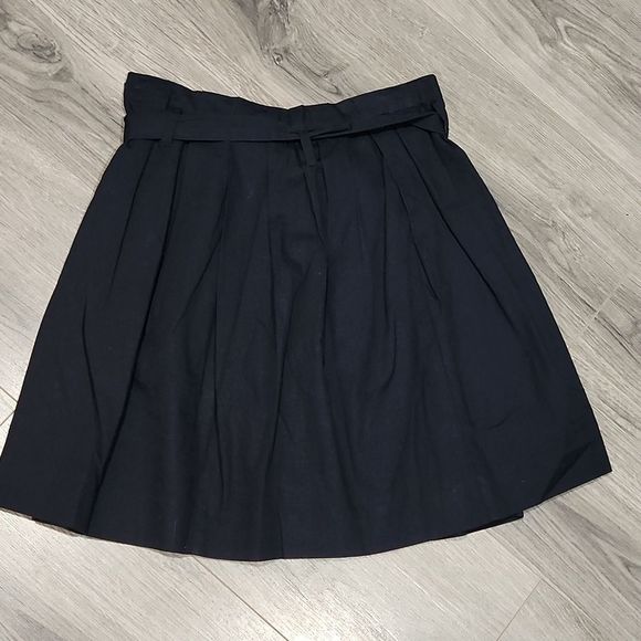 J. CREW Navy Pleated Mini Skirt - Picture 4 of 4